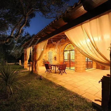 Private Villa In Apula - Italy Diso